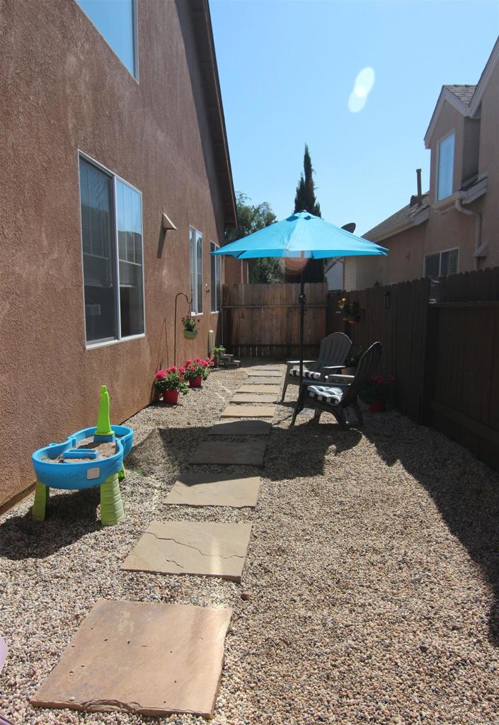 445 Poets Square Fallbrook, CA 92028 - Photo 34 of 38