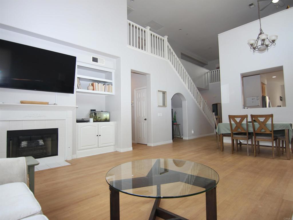 445 Poets Square Fallbrook, CA 92028 - Photo 5 of 38