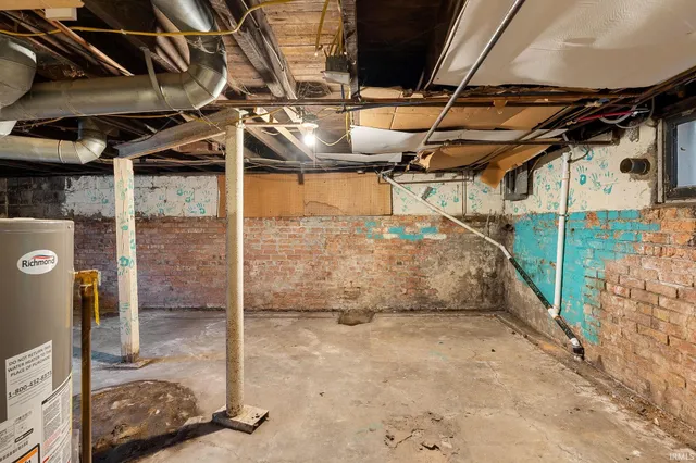 $169,500 | 1017 Tennessee Avenue, Fort Wayne, IN 46805