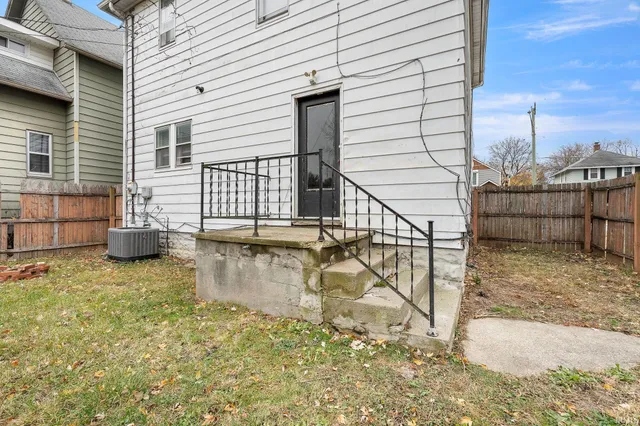 $169,500 | 1017 Tennessee Avenue, Fort Wayne, IN 46805