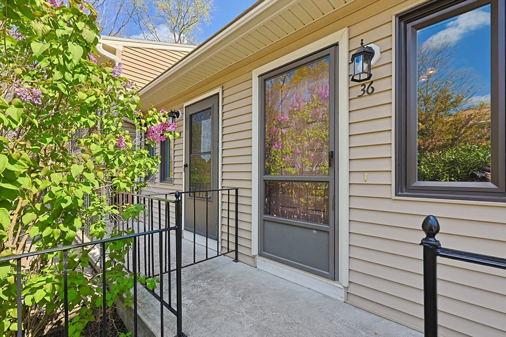 36 Nottingham Road, Unit 36 Grafton, MA 01519 - Photo 2 of 26