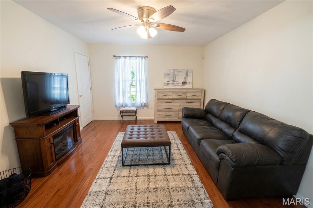 2705 Woods Way Belleville, IL 62221 - Photo 11 of 13