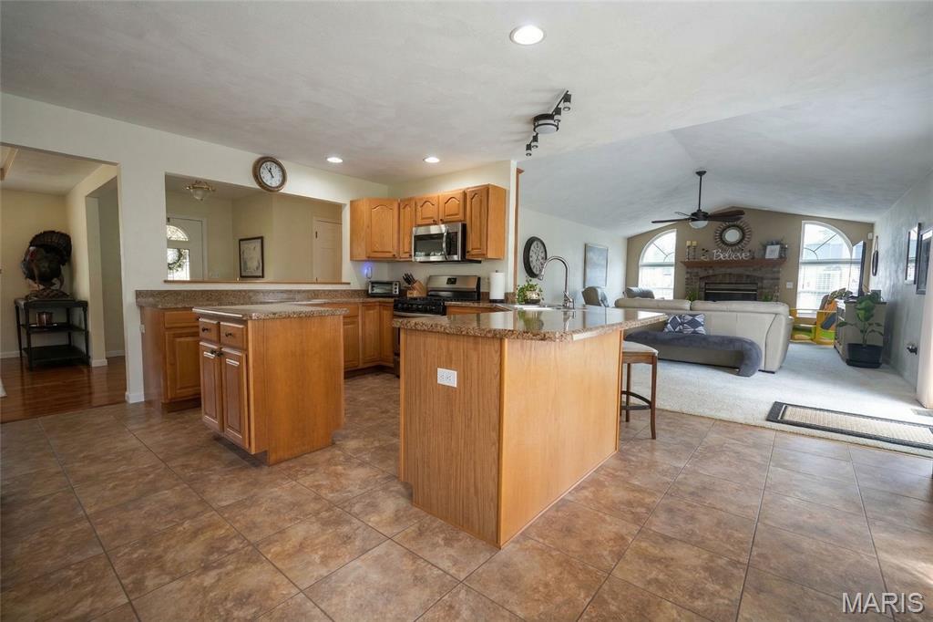 2705 Woods Way Belleville, IL 62221 - Photo 7 of 13