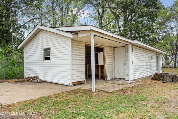 $385,000 | 109 Church Street, Senatobia, MS 38668