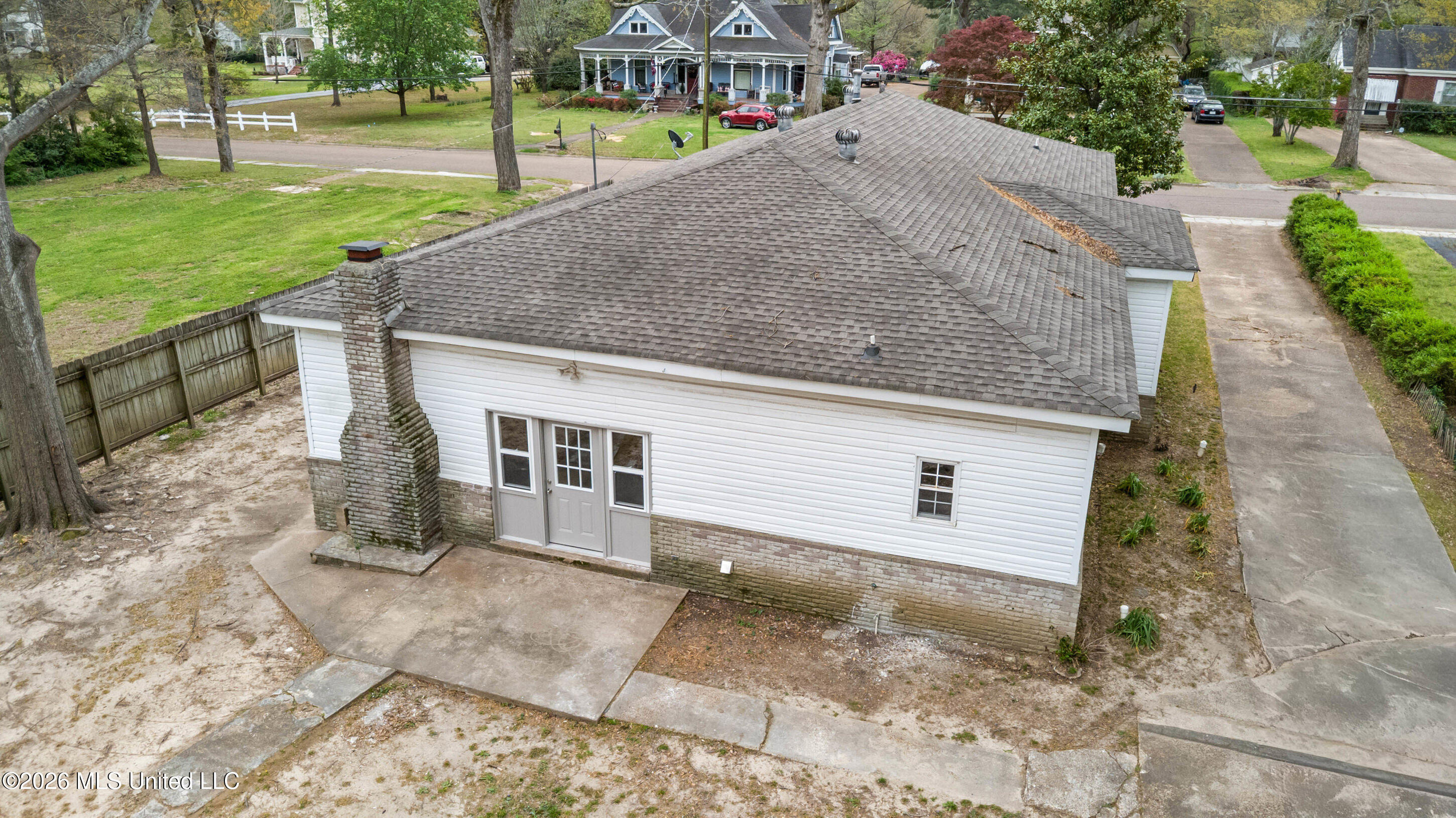 109 Church Street Senatobia, MS 38668 - Photo 7 of 36 36_dji_0024_print