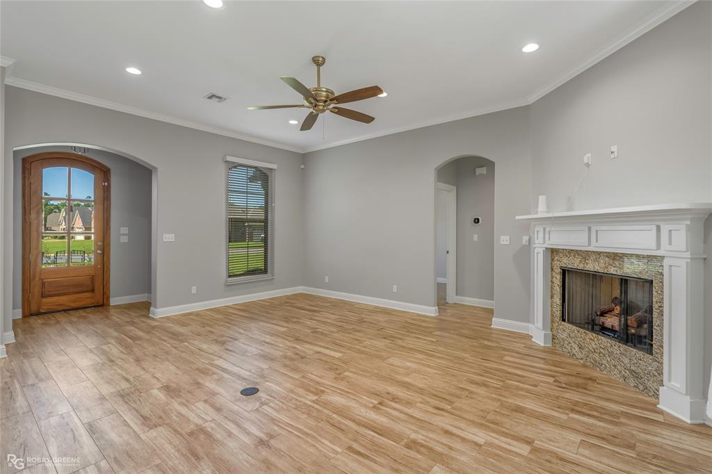 352 Wood Springs Haughton, LA 71037 - Photo 3 of 29