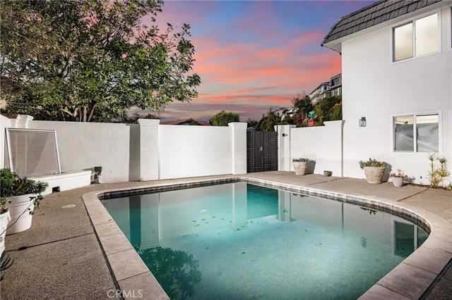 $14,000 | 797 Nyes Place, Laguna Beach, CA 92651