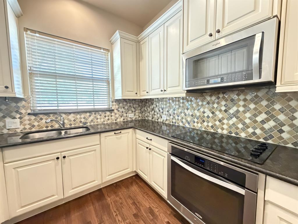 824 Rohan Drive Richardson, TX 75081 - Photo 12 of 27