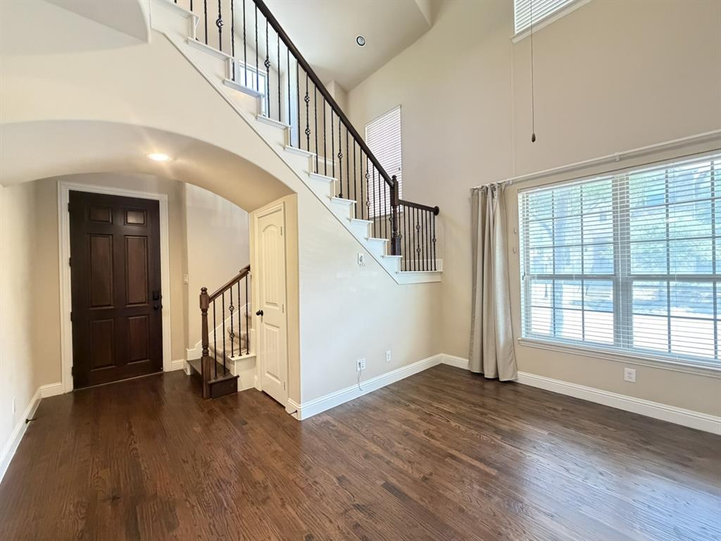 824 Rohan Drive Richardson, TX 75081 - Photo 5 of 27