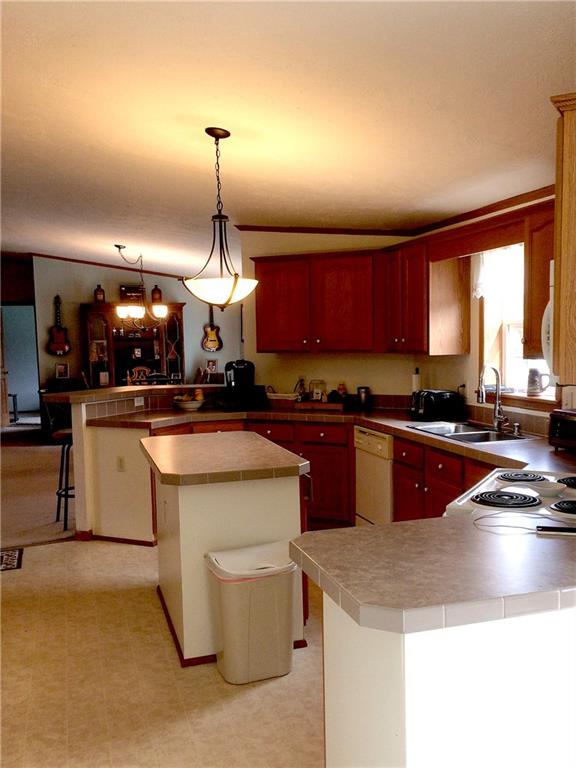 142 Moore Road Butler, PA 16001 - Photo 4 of 13