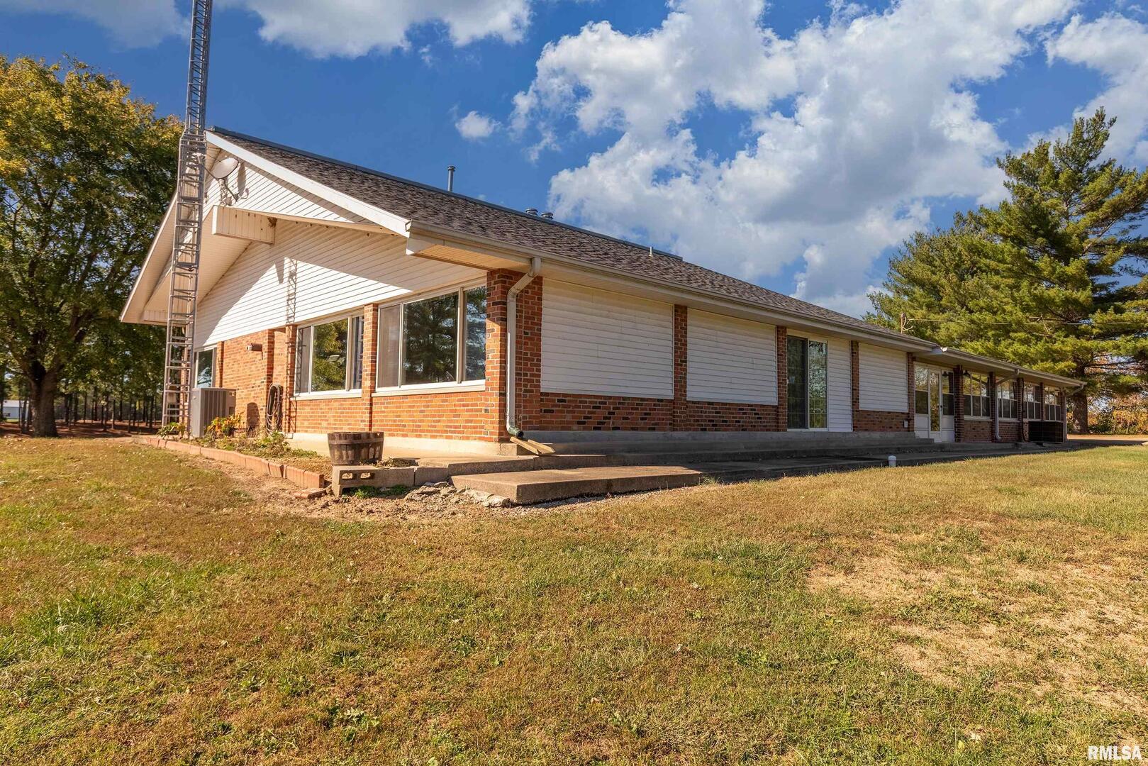 6694 Shamrock Road Tamaroa, IL 62888 - Photo 5 of 73