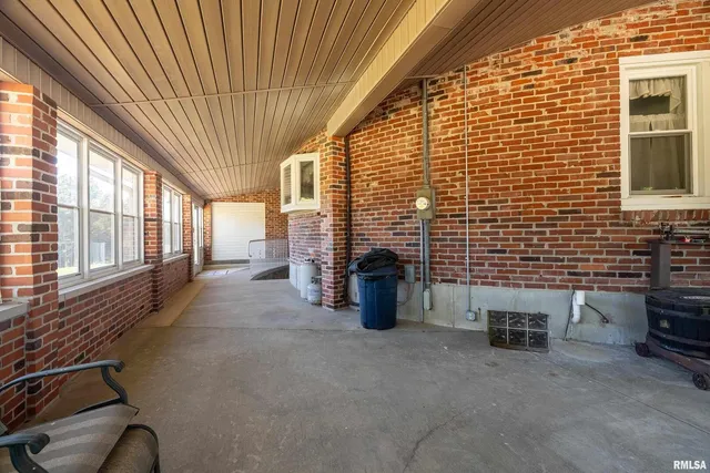 $575,000 | 6694 Shamrock Road, Tamaroa, IL 62888