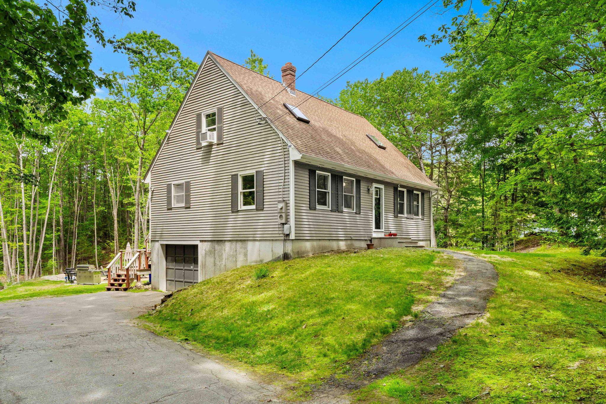 9 Pond View Road Weare, NH 03281 - Photo 2 of 43