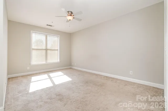 $1,695 | 1000 East Woodlawn Road, Unit 201, Charlotte, NC 28209