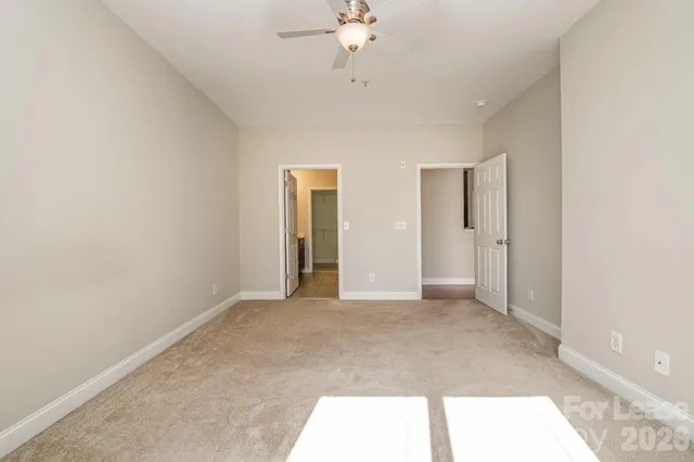 $1,695 | 1000 East Woodlawn Road, Unit 201, Charlotte, NC 28209