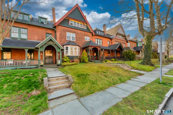 $399,000 | 10 Columbia Street, Hartford, CT 06106