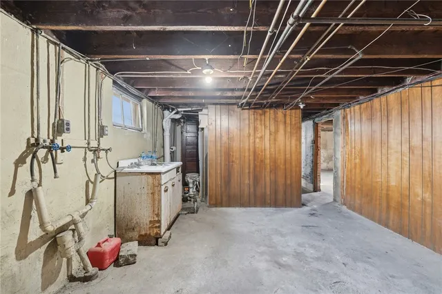 $625,000 | 116 Mt Pleasant Avenue, Providence, RI 02908