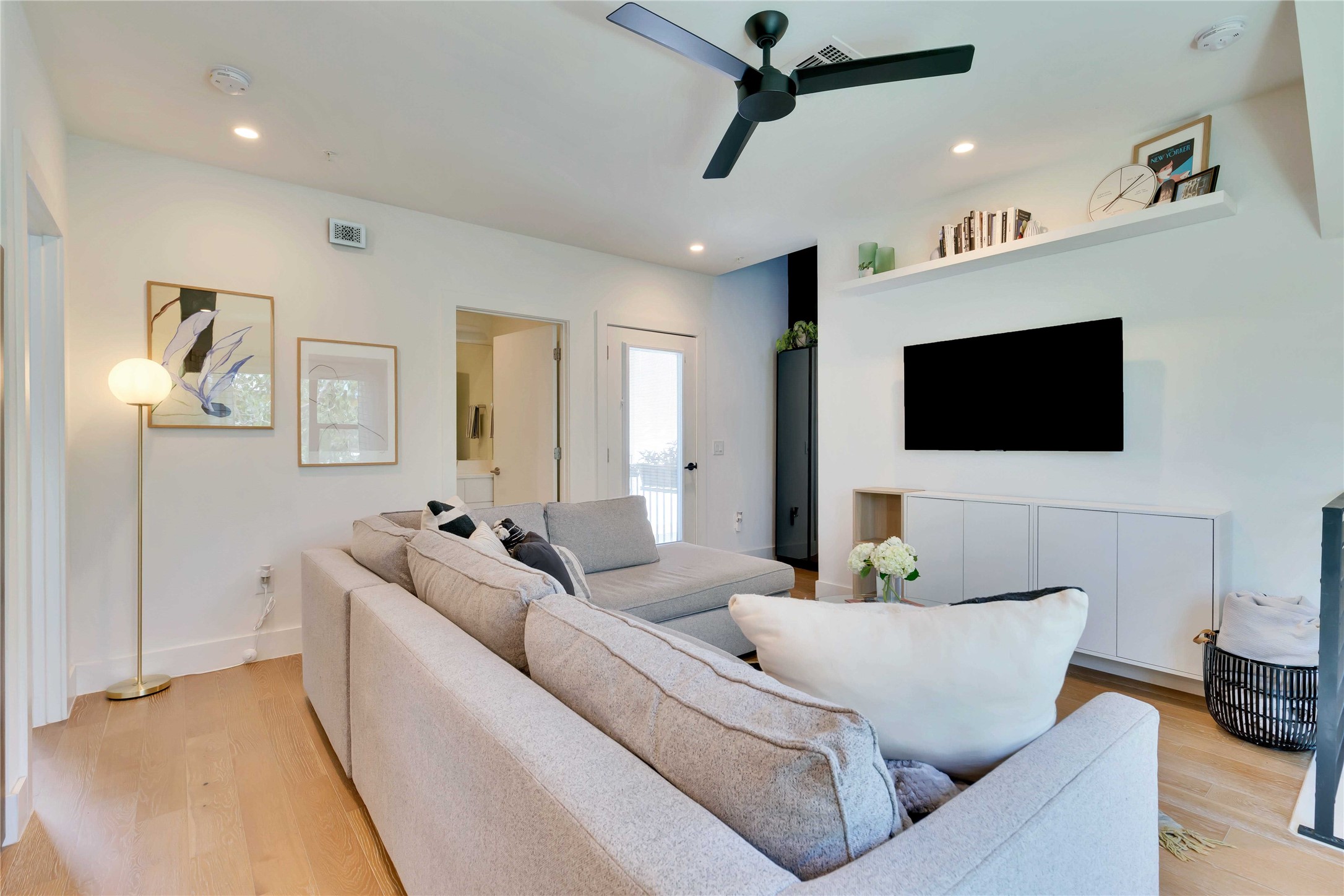 1128 Chicon Street, Unit 201 Austin, TX 78702 - Photo 9 of 30