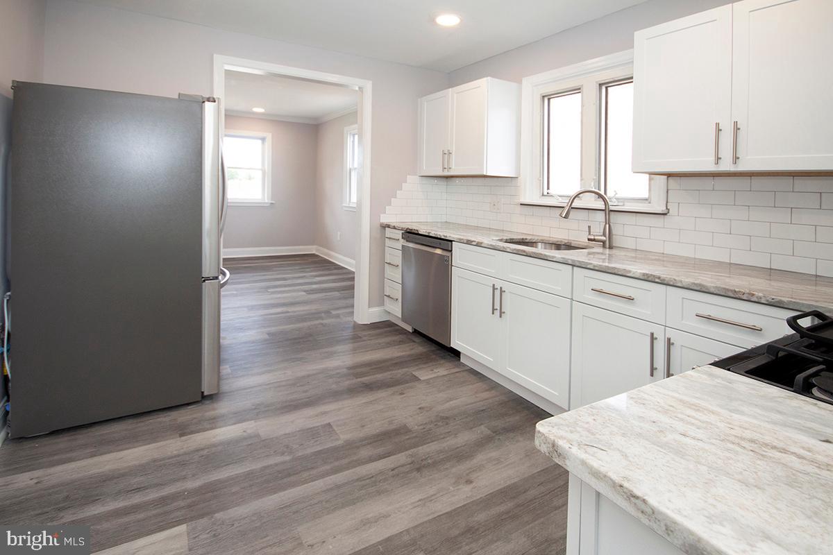 462 West Browning Road Bellmawr, NJ 08031 - Photo 5 of 33 Lots Of Counter & Cabinet Space