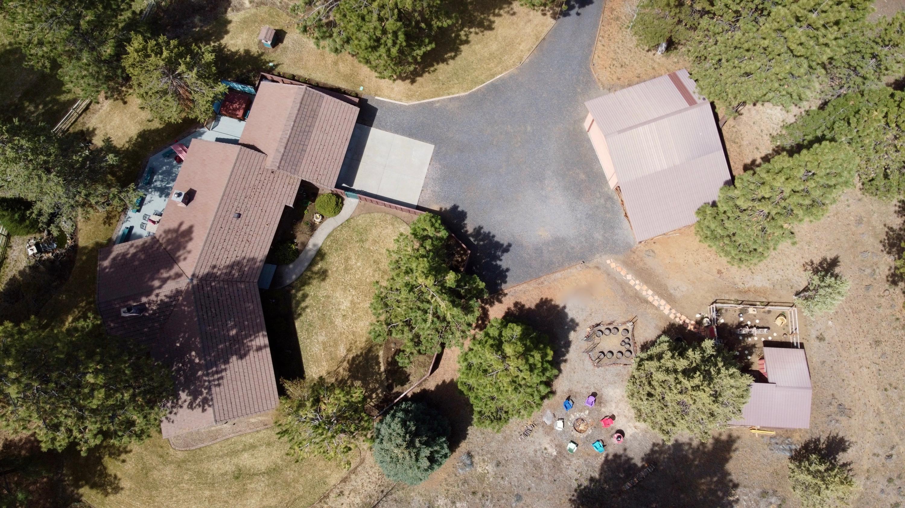 15685 Trapper Point Road Sisters, OR 97759 - Photo 33 of 34 24