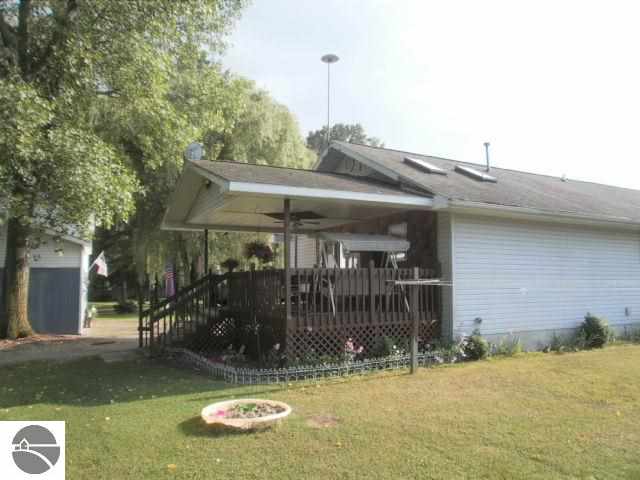10300 North Warner Road Elwell, MI 48832 - Photo 32 of 44 1748649-31.JPG