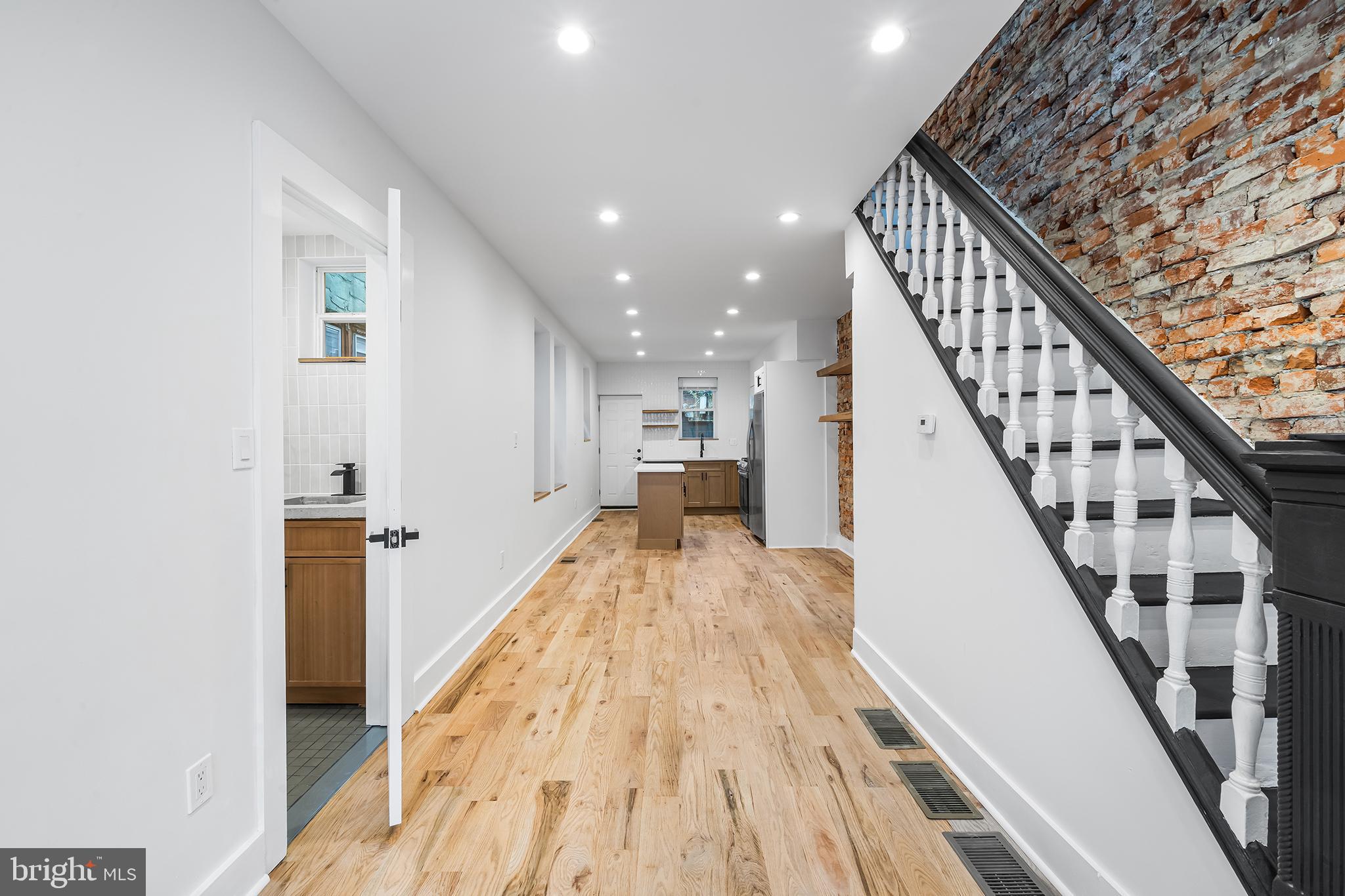 2115 Watkins Street Philadelphia, PA 19145 - Photo 14 of 25