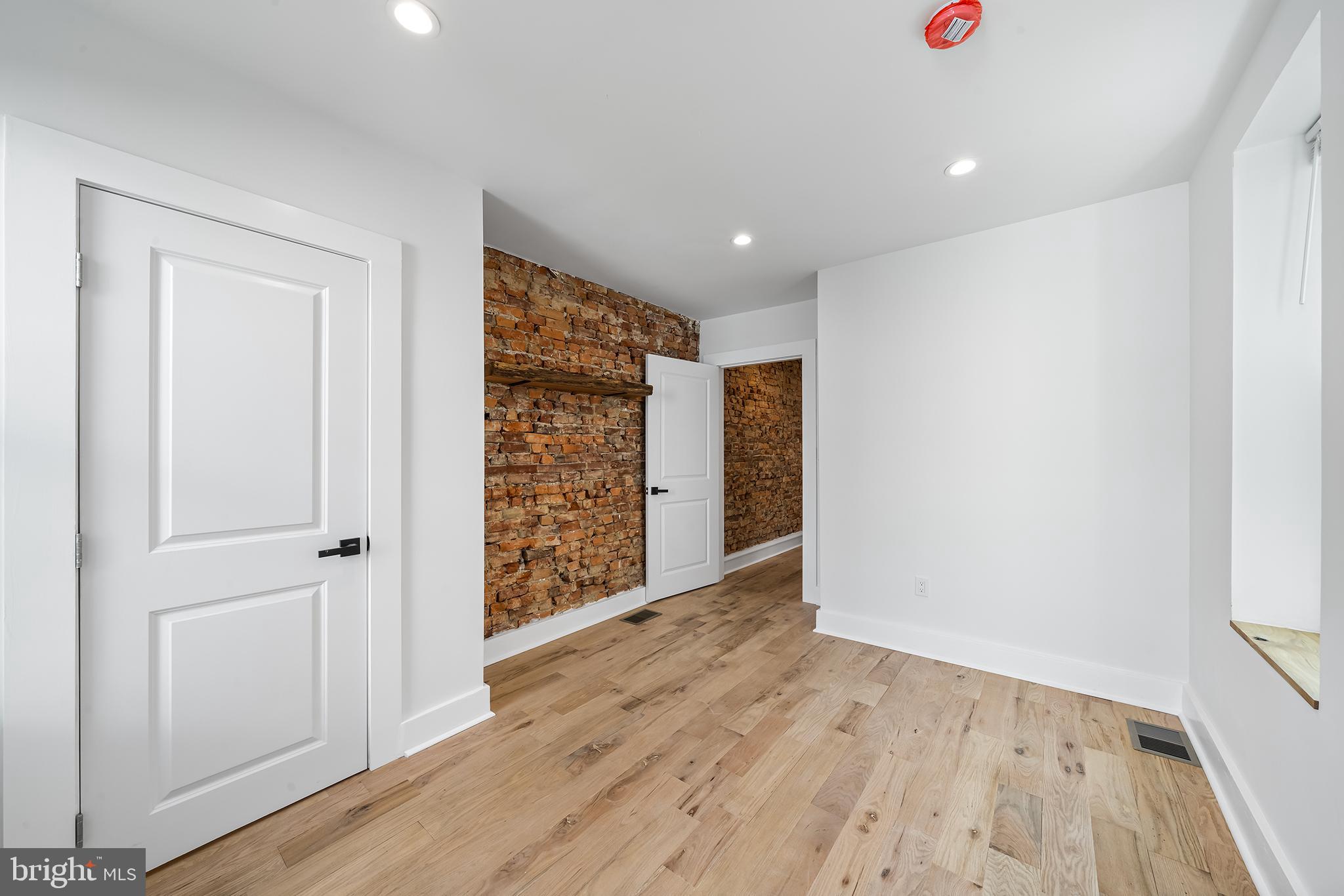 2115 Watkins Street Philadelphia, PA 19145 - Photo 17 of 25