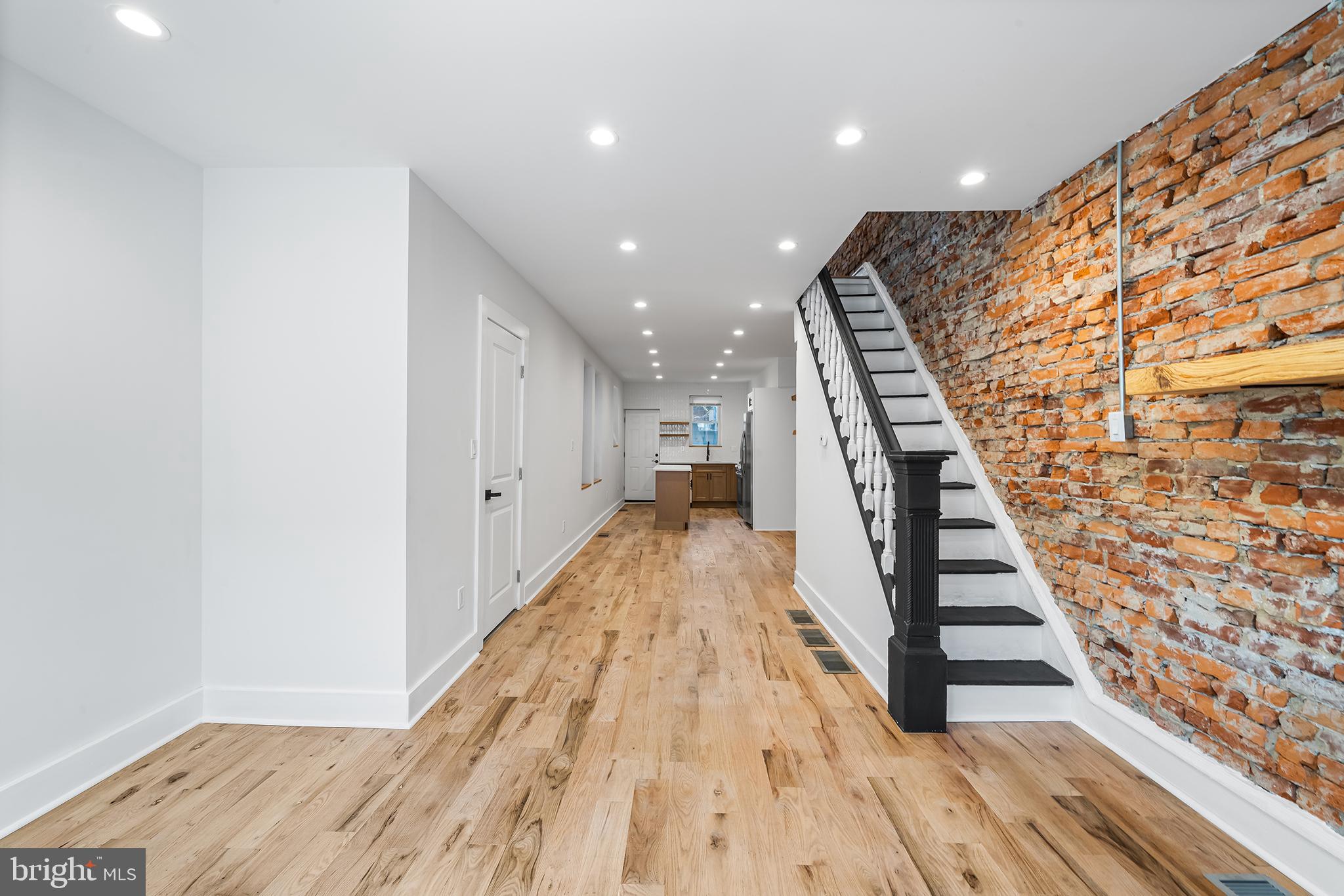 2115 Watkins Street Philadelphia, PA 19145 - Photo 3 of 25 Open concept living space