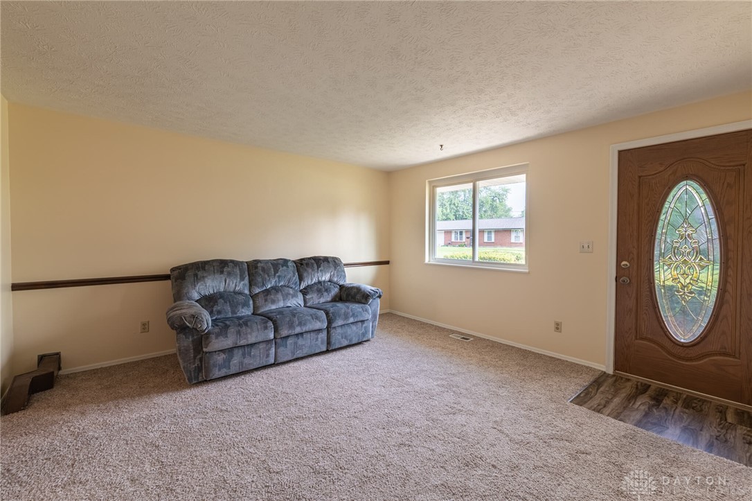 6823 Highbury Road Huber Heights, OH 45424 - Photo 8 of 27