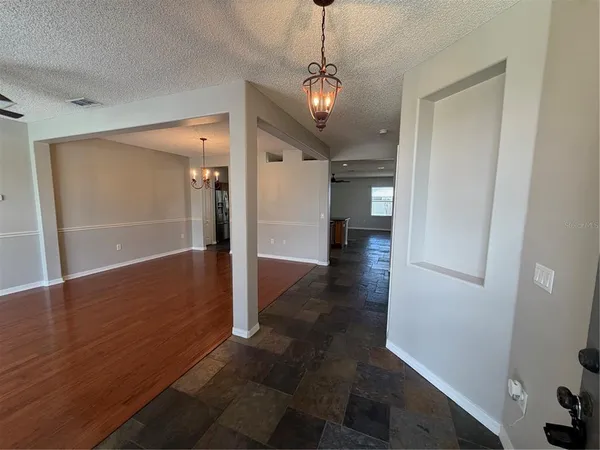 $2,500 | 2831 Village Pine Terrace, Orlando, FL 32833