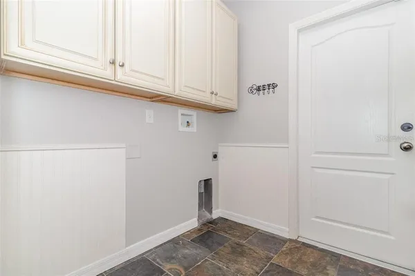 $2,500 | 2831 Village Pine Terrace, Orlando, FL 32833