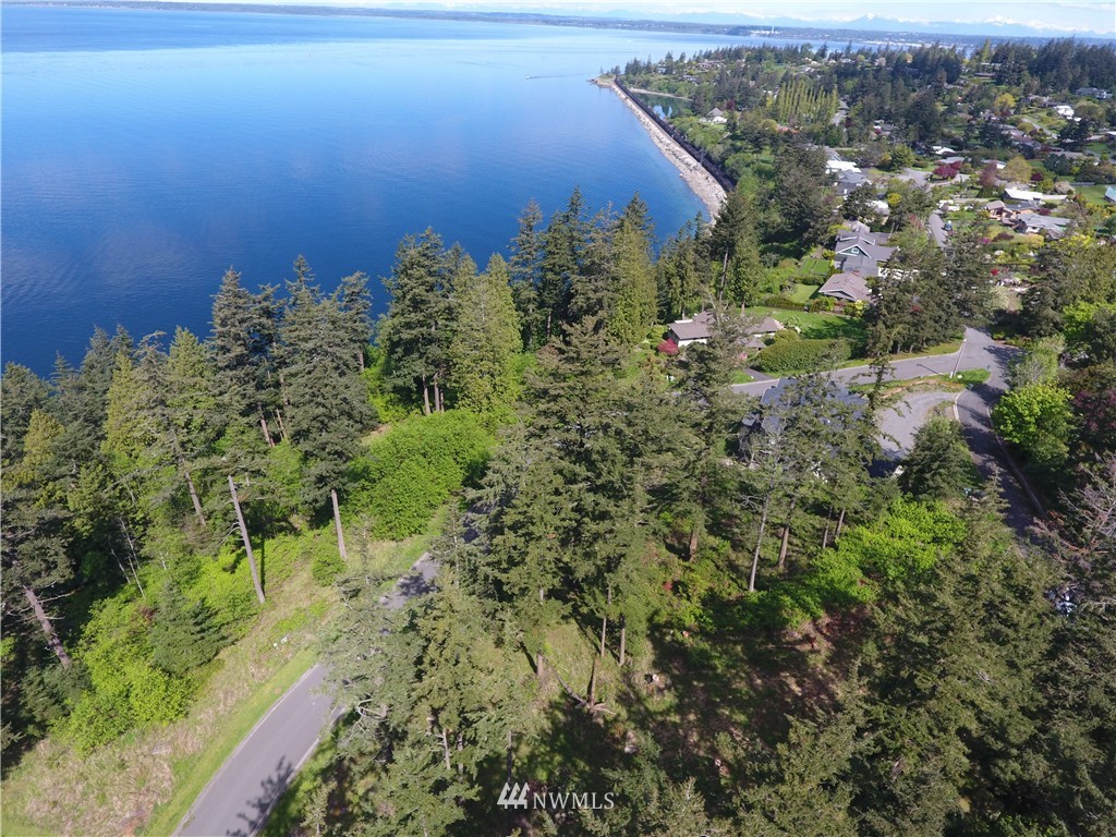 704 Bayside Road Bellingham, WA 98225 - Photo 3 of 19