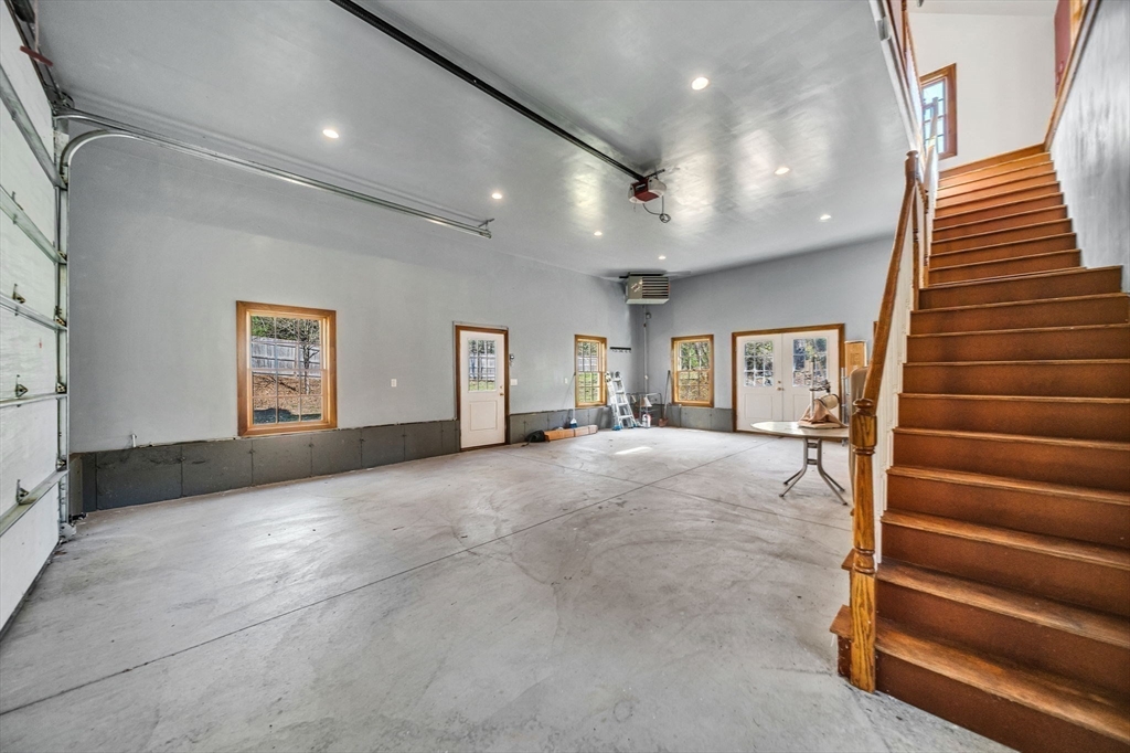 39 Kings Grant Road Weston, MA 02493 - Photo 36 of 42 Gallery Image 36