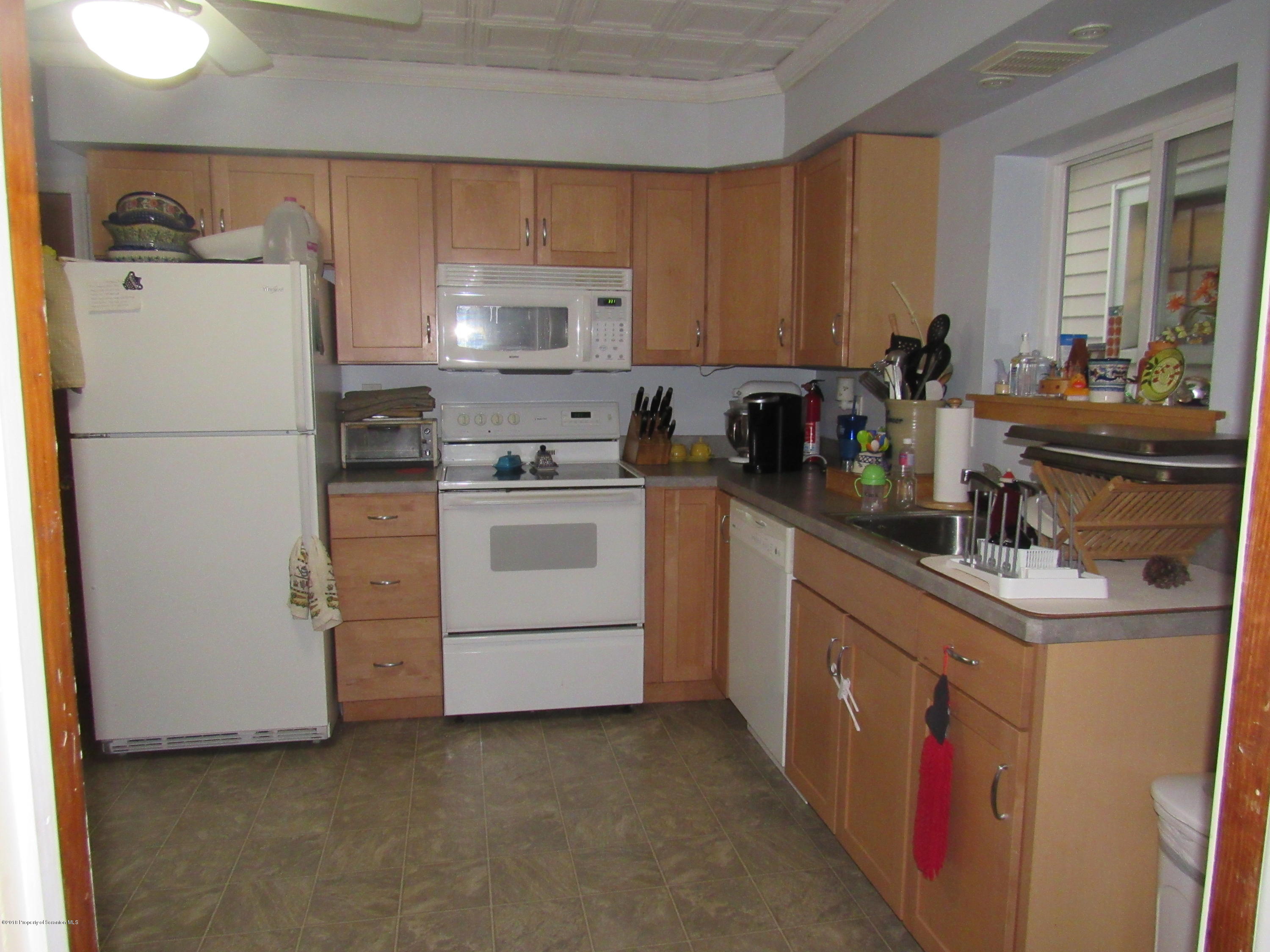 1134 Rundle Street Scranton, PA 18504 - Photo 3 of 37 Gallery Image 3