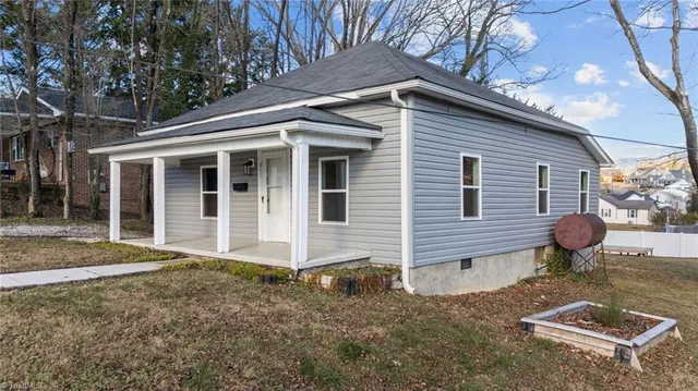 $194,000 | 311 East Lebanon Street, Mount Airy, NC 27030