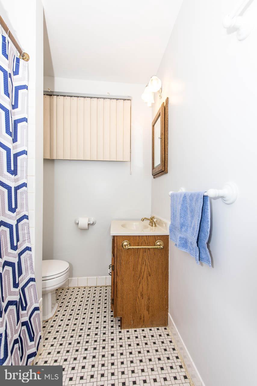 11107 Lombardy Road Silver Spring, MD 20901 - Photo 22 of 41