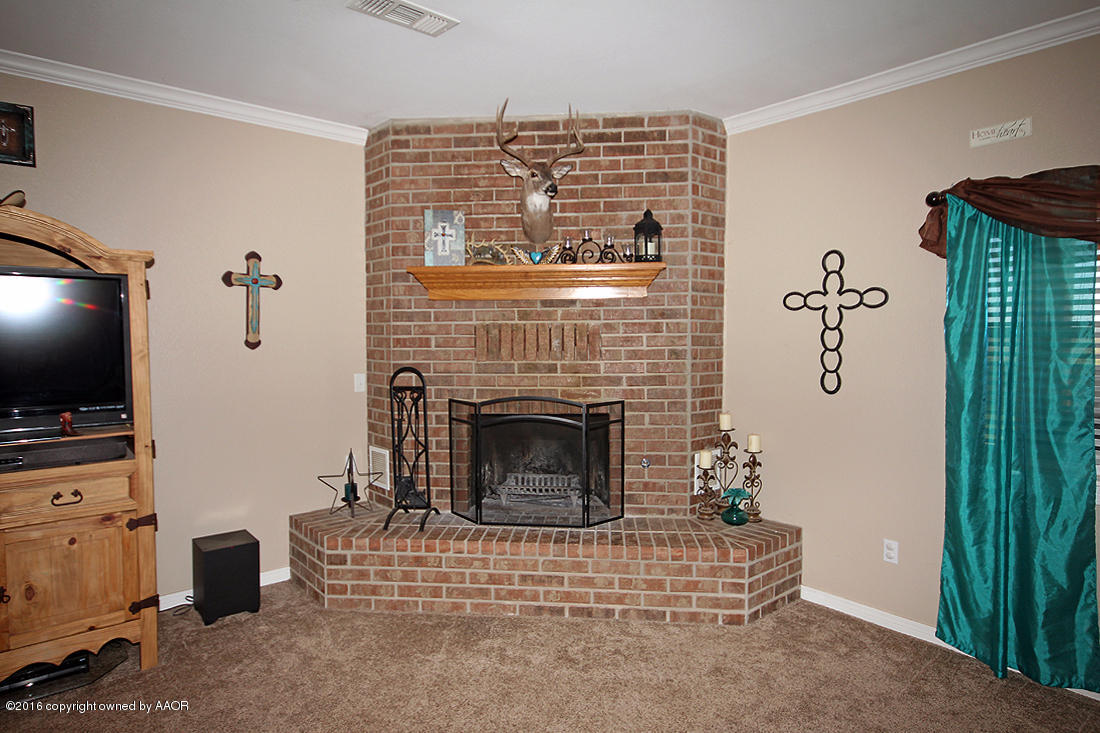 250 Lantana Road Amarillo, TX 79124 - Photo 4 of 40 Living Area Fireplace
