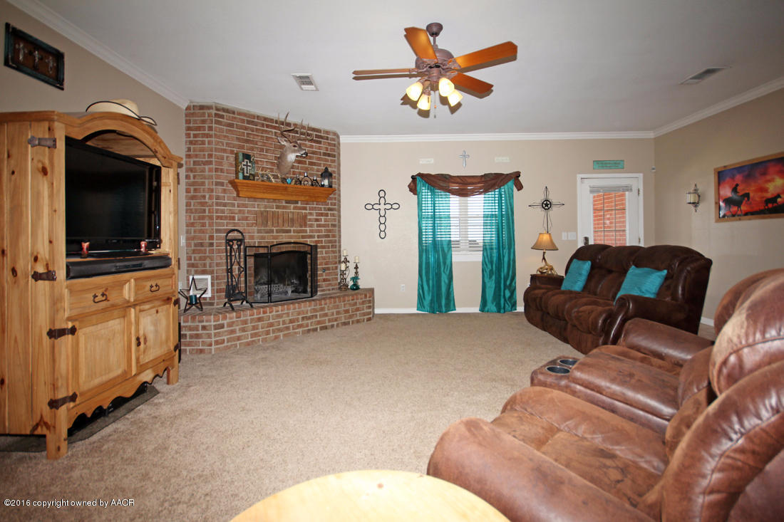 250 Lantana Road Amarillo, TX 79124 - Photo 6 of 40 Living Area