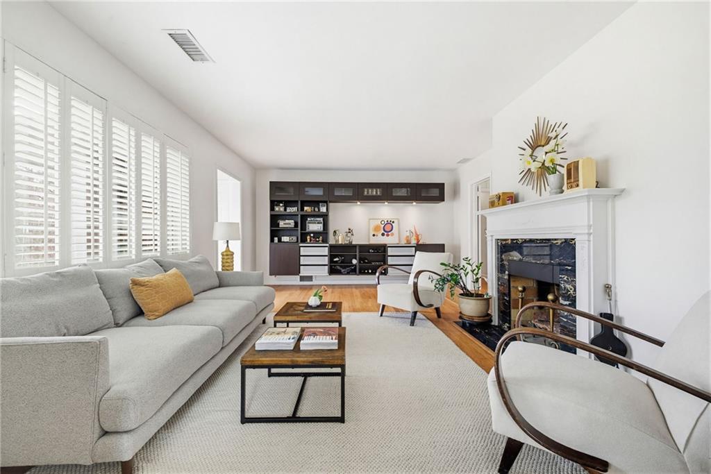 635 Willivee Drive Decatur, GA 30033 - Photo 3 of 28