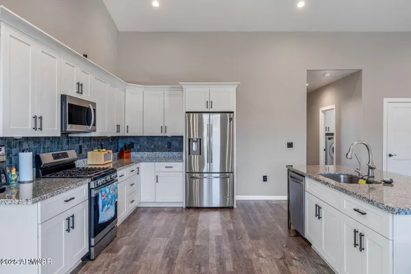 $433,000 | 465 West 4th Street, Eagar, AZ 85925