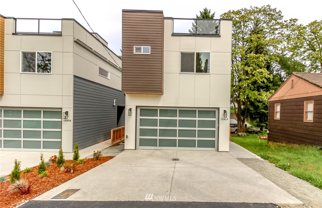 10406 2nd Place Southwest Seattle, WA 98146 - Photo 2 of 38
