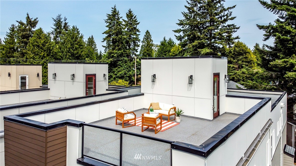 10406 2nd Place Southwest Seattle, WA 98146 - Photo 25 of 38