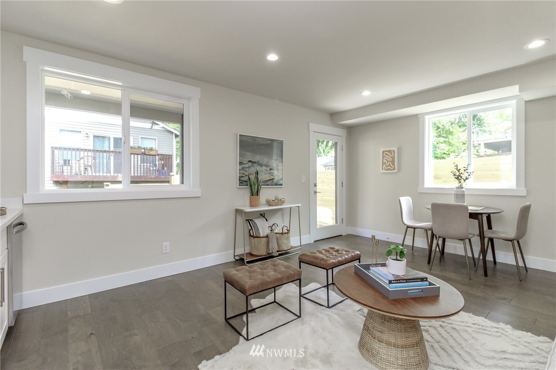 10406 2nd Place Southwest Seattle, WA 98146 - Photo 30 of 38