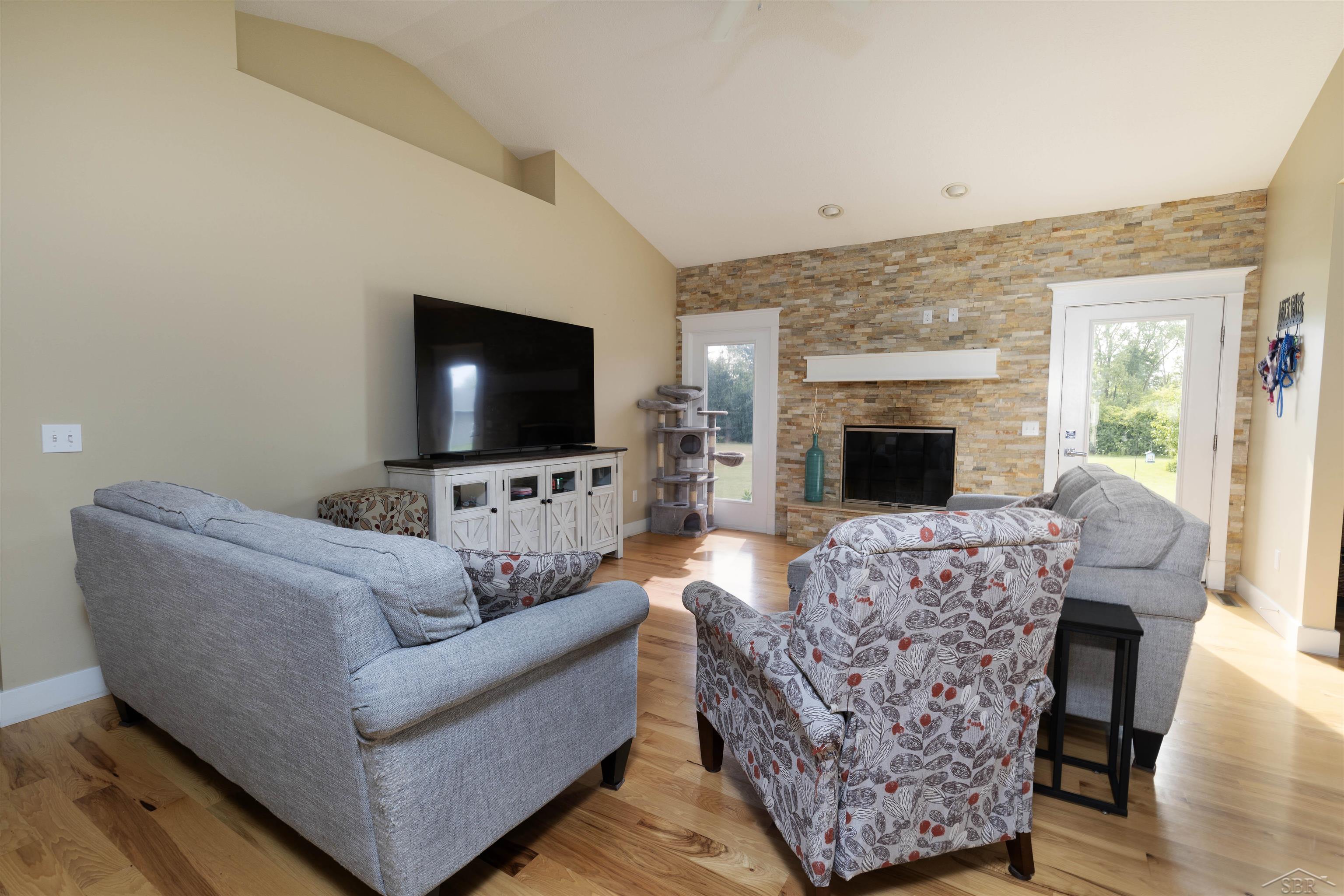 8295 Summer Ridge Court Freeland, MI 48623 - Photo 12 of 59 50152920-9df72ed5-503d-4a7b-a6b1-ebdf44c87eb3.JPG