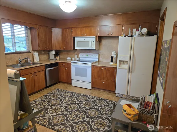 $2,800 | 3003 89th Drive Southeast, Unit A, Lake Stevens, WA 98258