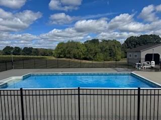 27 Kaufman Road Gibsonia, PA 15044 - Photo 38 of 41 Pool photo taken Labor Day 2025, before closing for the season