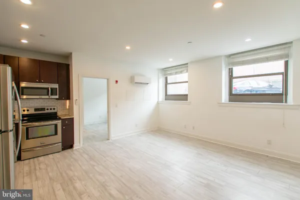 $2,017 | 427-33 Monroe Street, Unit 102, Philadelphia, PA 19147