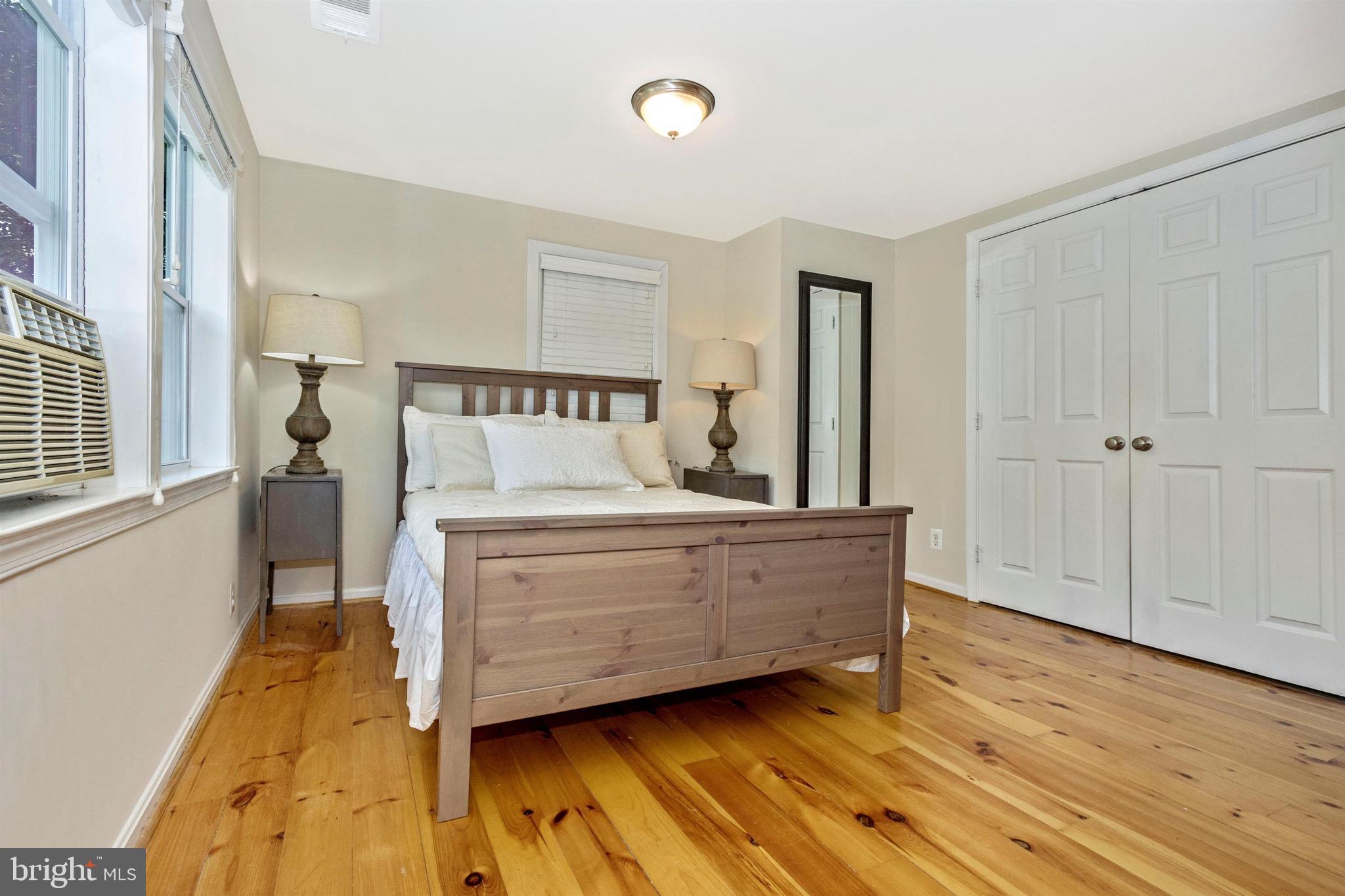 15123 Comus Road Clarksburg, MD 20871 - Photo 15 of 27 Closets with Built In Organizers