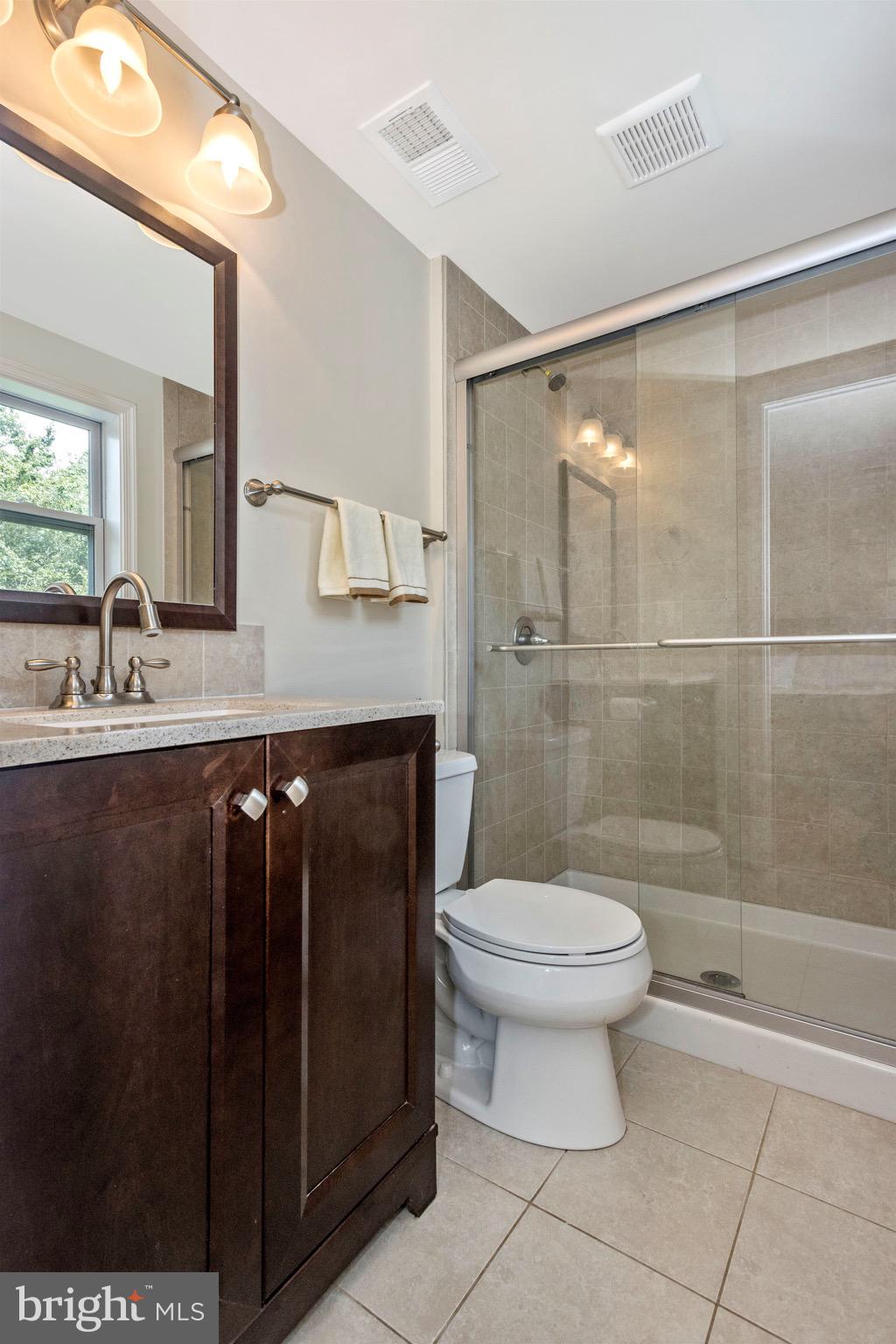15123 Comus Road Clarksburg, MD 20871 - Photo 16 of 27 Primary Updated Full Bath with Shower