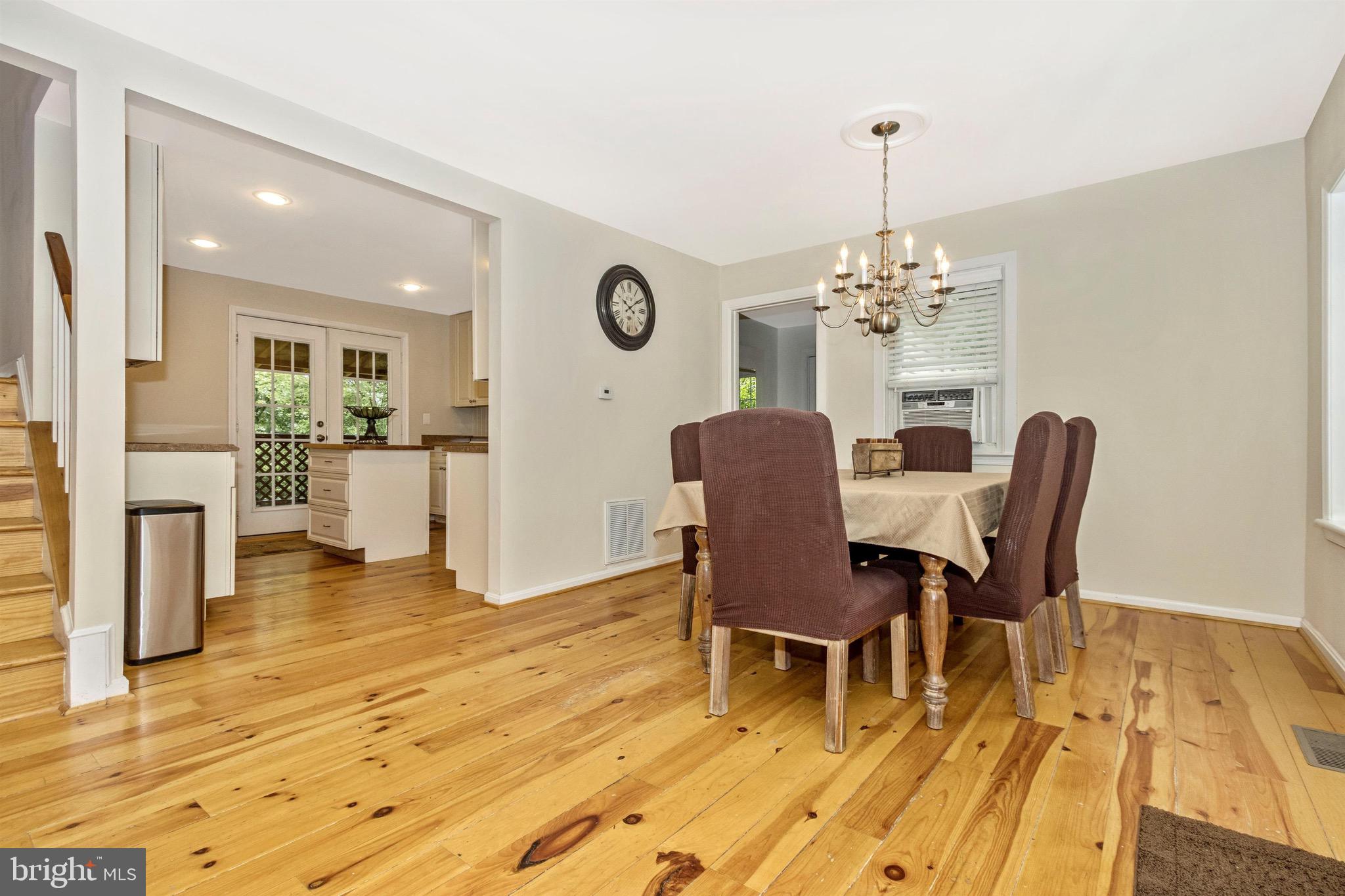 15123 Comus Road Clarksburg, MD 20871 - Photo 27 of 27 Great Open Floorplan